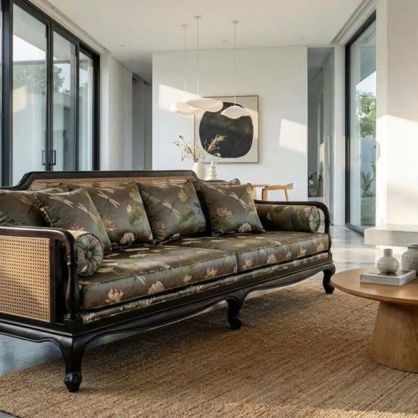 ☁ Đệm dày êm ái, đàn hồi cao, mang đến trải nghiệm thư giãn thoải mái với ghế sofa Indochine HHV 311.